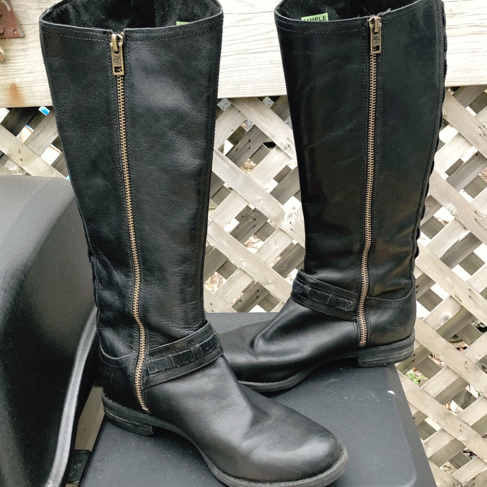 Timberland Women’s Black Tall Leather Boots